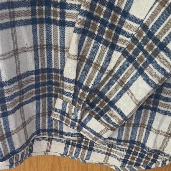 Kittenish Blue and White Plaid Button-Up Shacket -NWT - Picture 4 of 9